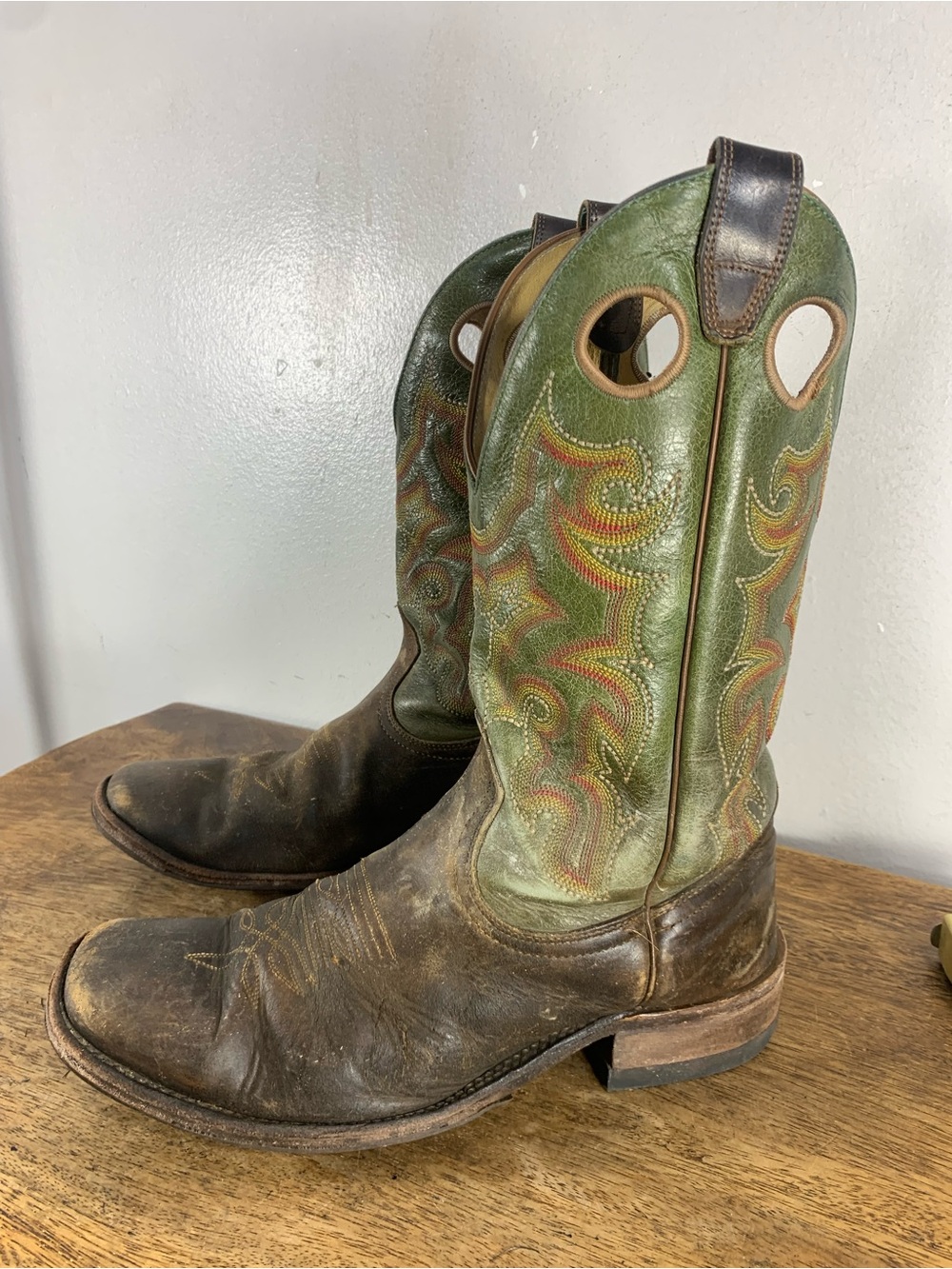 Boulet vintage made in USA distressed western cowboy leather boots